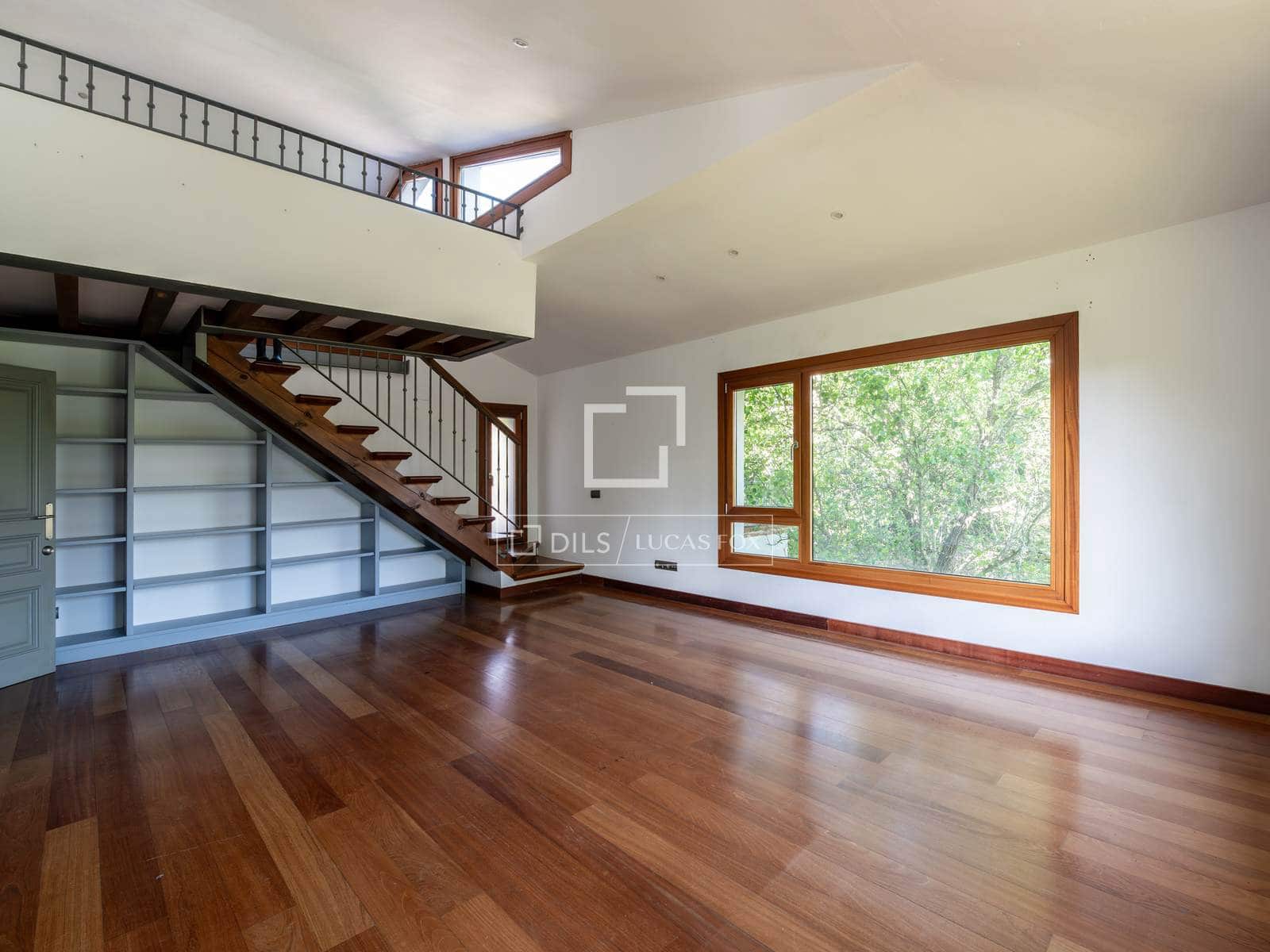 7 slaapkamer Villa te koop in San Sebastian de los Reyes met zwembad garage - € 2.100.000 (Ref: 9819553)