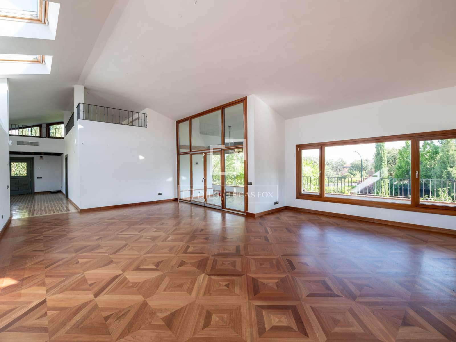 7 slaapkamer Villa te koop in San Sebastian de los Reyes met zwembad garage - € 2.100.000 (Ref: 9819553)