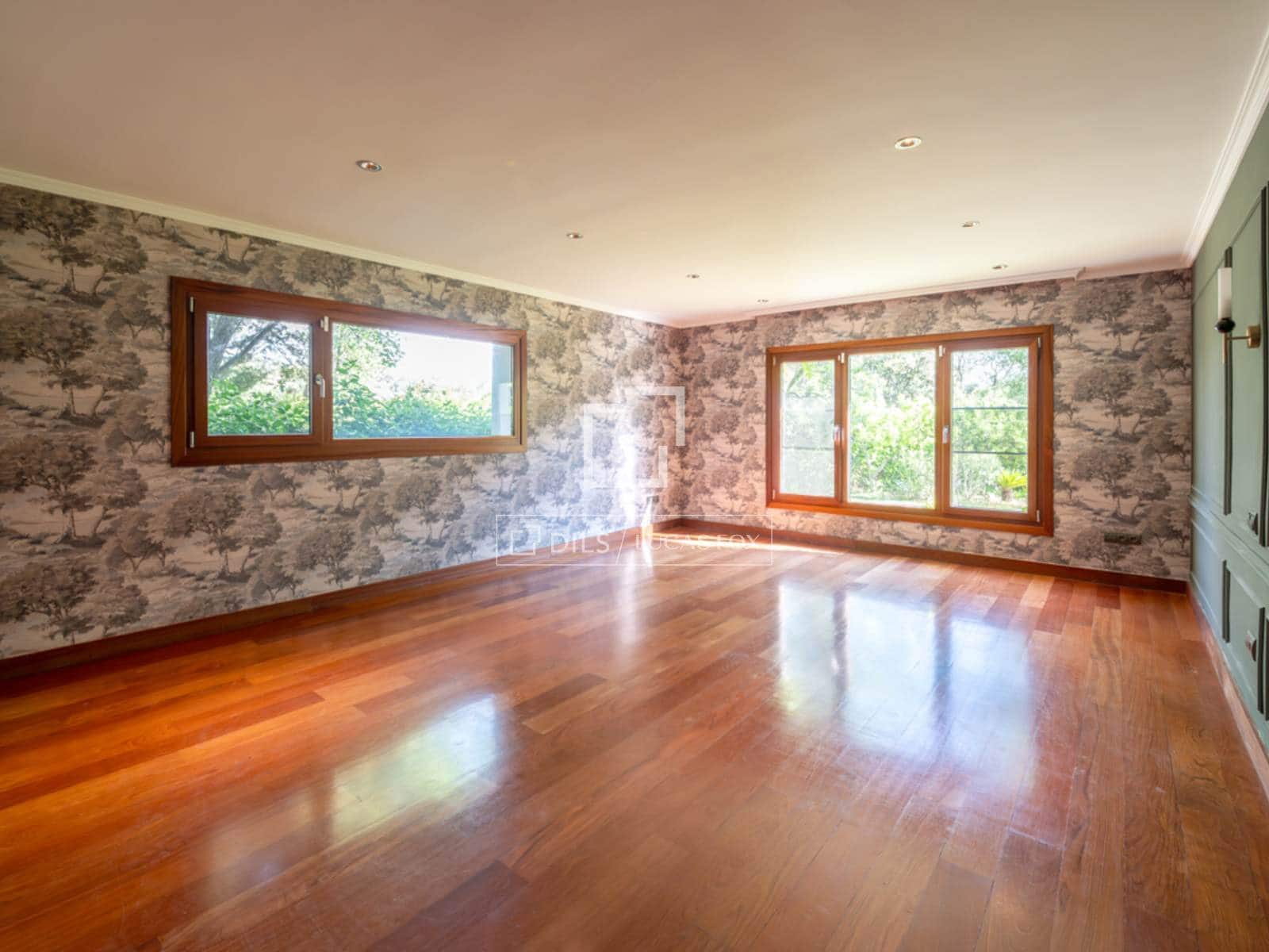 7 slaapkamer Villa te koop in San Sebastian de los Reyes met zwembad garage - € 2.100.000 (Ref: 9819553)