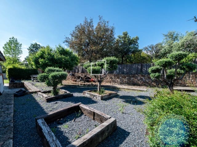 7 slaapkamer Villa te koop in San Sebastián de los Reyes met zwembad garage - € 2.100.000 (Ref: 9819553)