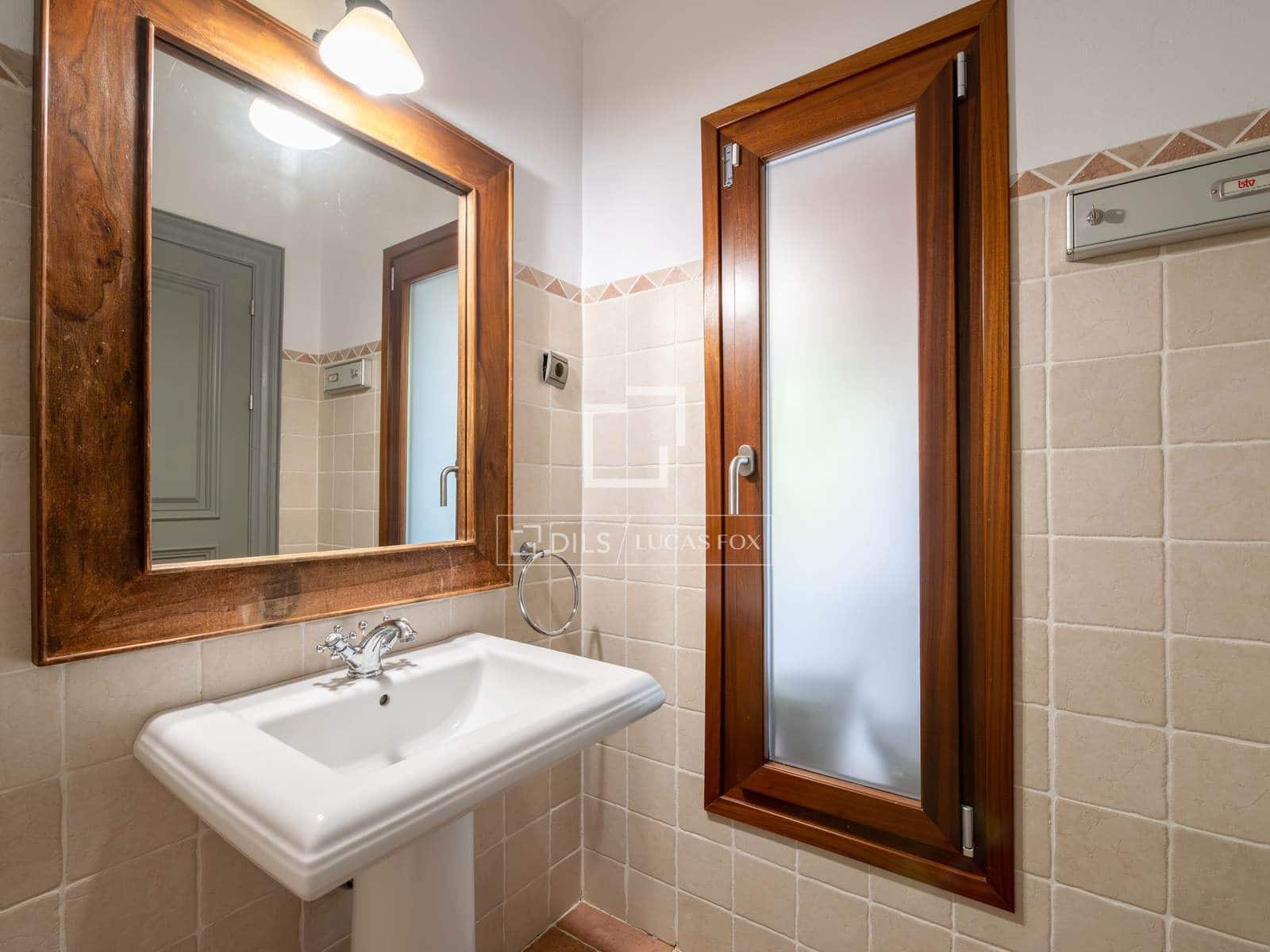 7 slaapkamer Villa te koop in San Sebastian de los Reyes met zwembad garage - € 2.100.000 (Ref: 9819553)