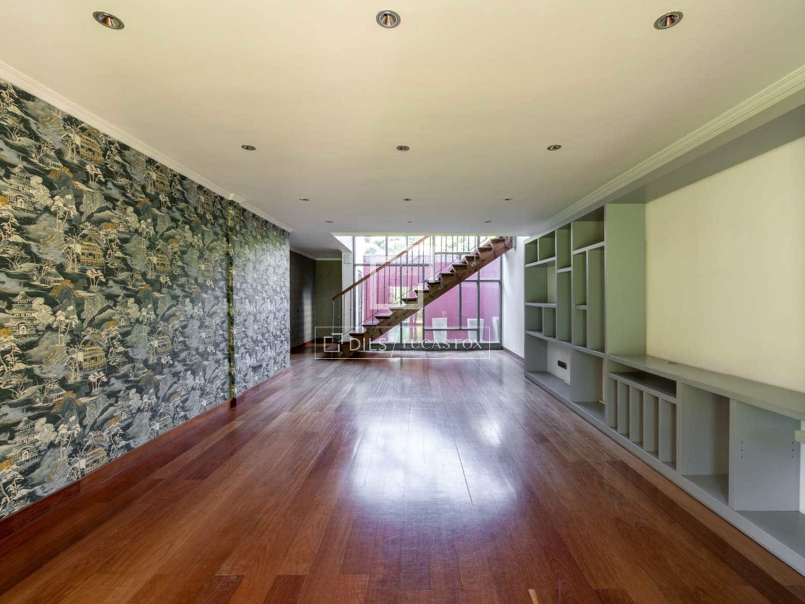 7 slaapkamer Villa te koop in San Sebastian de los Reyes met zwembad garage - € 2.100.000 (Ref: 9819553)