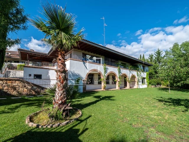 7 slaapkamer Villa te koop in San Sebastián de los Reyes met zwembad garage - € 2.100.000 (Ref: 9819553)