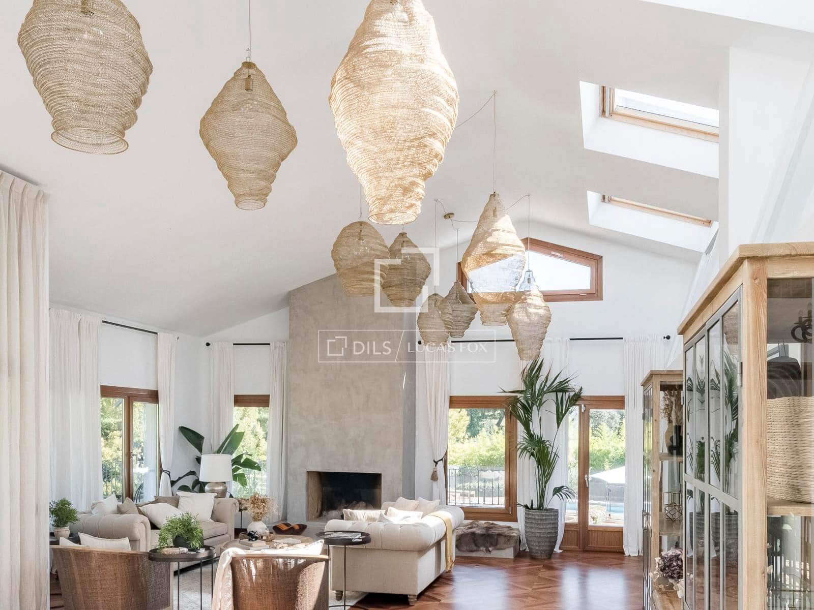 7 soverom Villa til salgs i San Sebastian de los Reyes med svømmebasseng garasje - € 2 100 000 (Ref: 9819553)