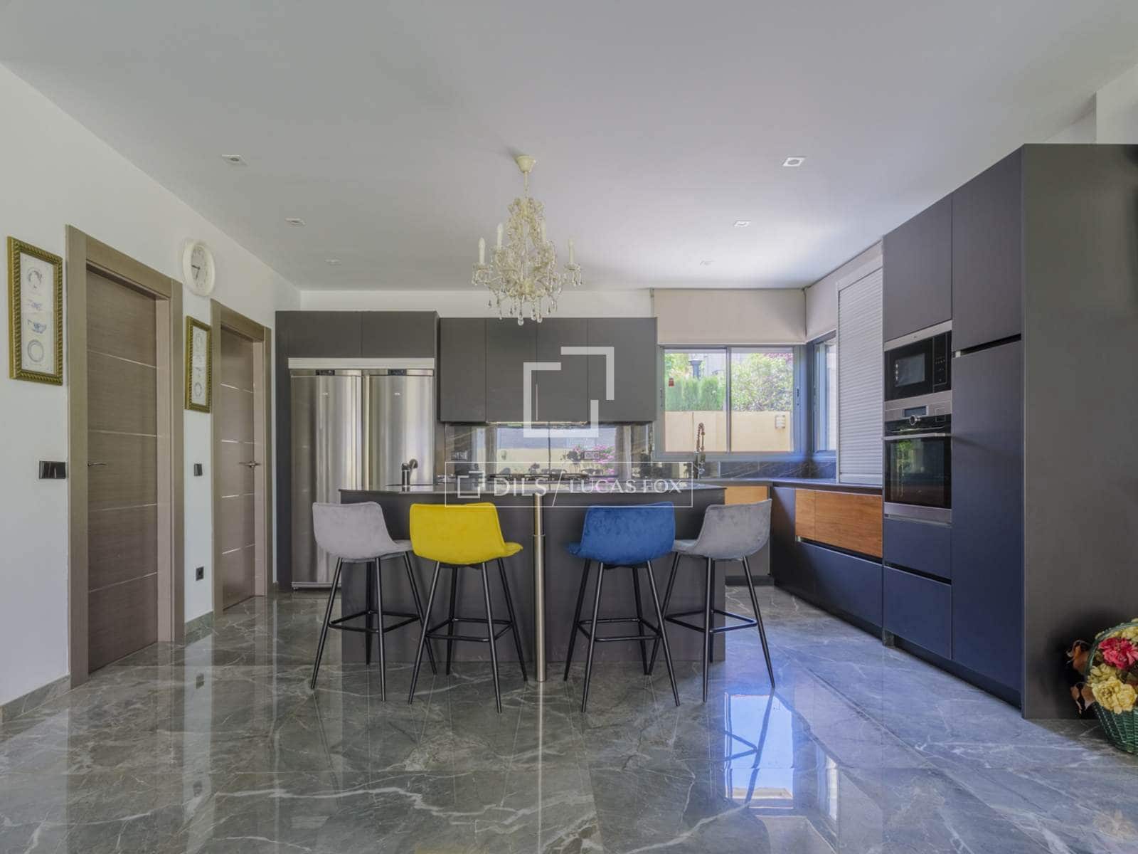 6 camera da letto Villa in vendita in Pozuelo de Alarcon con garage - 1.625.000 € (Rif: 9819555)