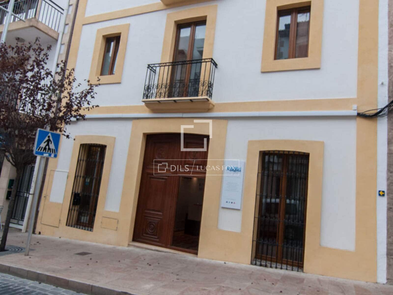 8 bedroom Villa for sale in Javea / Xabia - € 1,290,000 (Ref: 9821019)