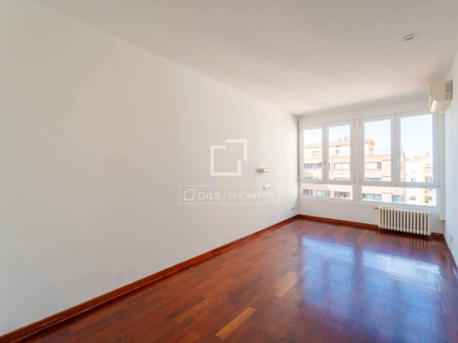 4 quarto Apartamento para arrendar em Valencia cidade com garagem - 2 600 € (Ref: 9821020)