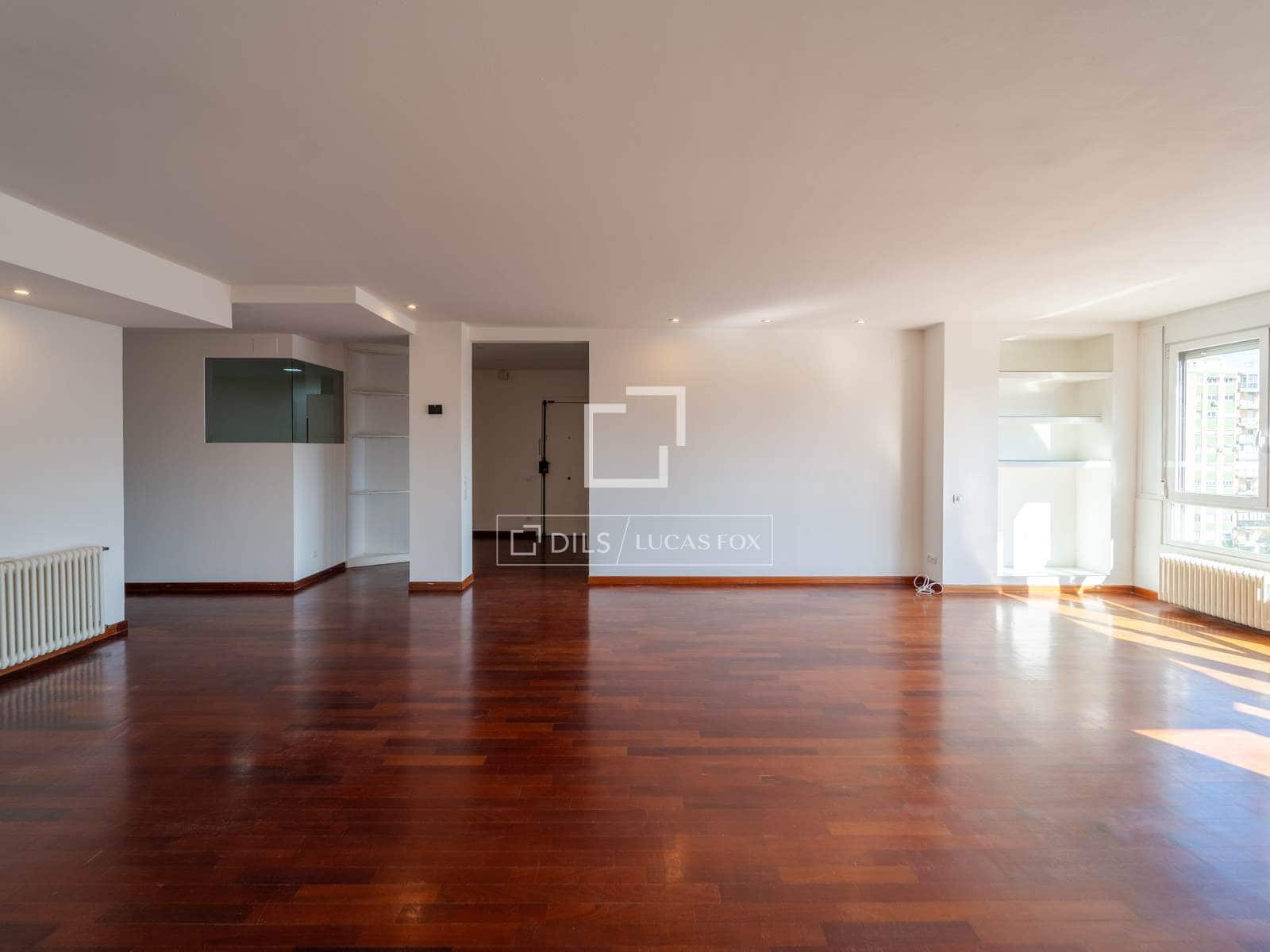 4 quarto Apartamento para arrendar em Valencia cidade com garagem - 2 600 € (Ref: 9821020)