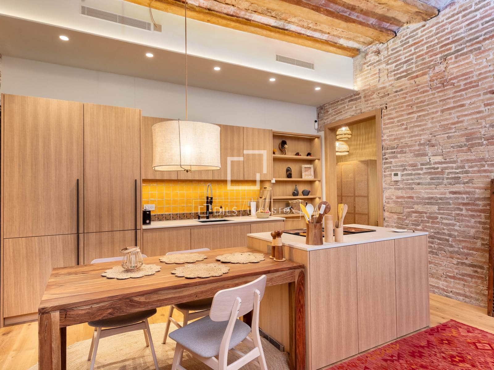 3 soveværelse Lejlighed til salg i Girona by - € 695.000 (Ref: 9821358)