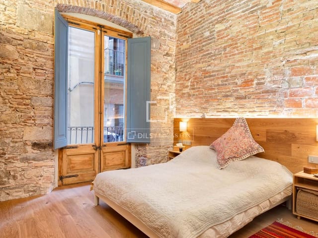 3 soveværelse Lejlighed til salg i Girona by - € 695.000 (Ref: 9821358)