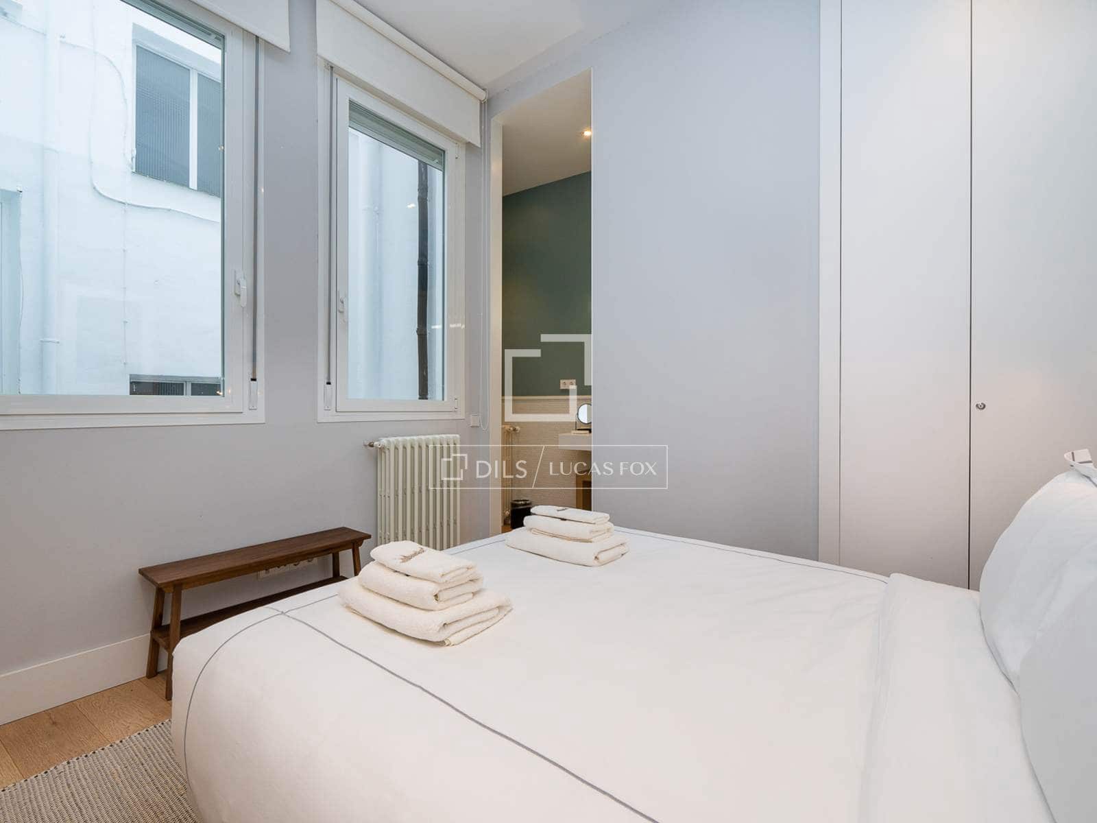 2 soveværelse Lejlighed til leje i Madrid by - € 3.800 (Ref: 9821359)