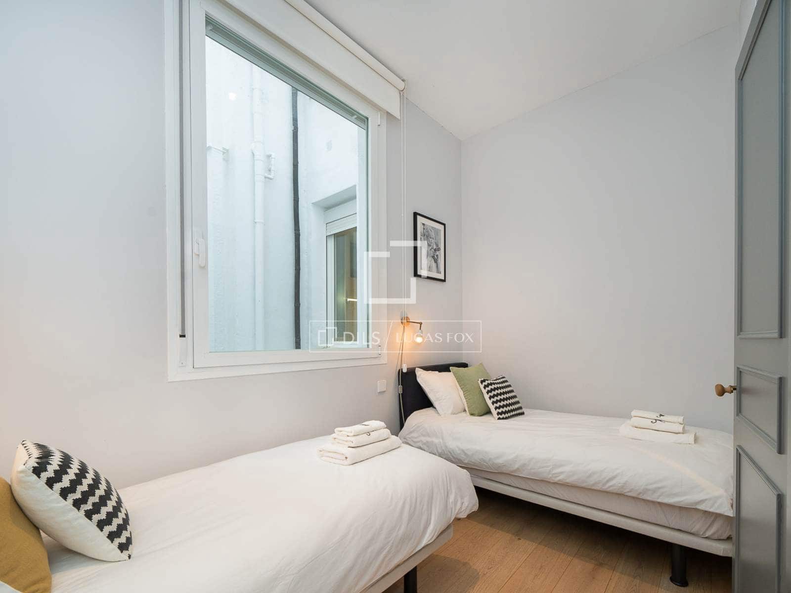 2 soveværelse Lejlighed til leje i Madrid by - € 3.800 (Ref: 9821359)