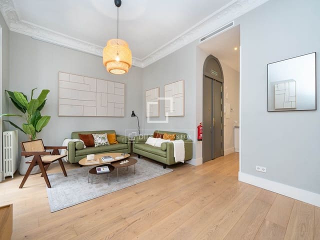 2 soveværelse Lejlighed til leje i Madrid by - € 3.800 (Ref: 9821359)