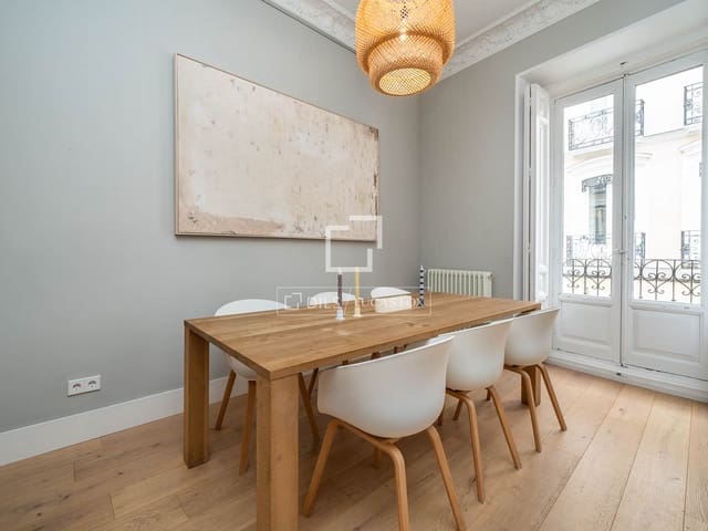 2 soveværelse Lejlighed til leje i Madrid by - € 3.800 (Ref: 9821359)