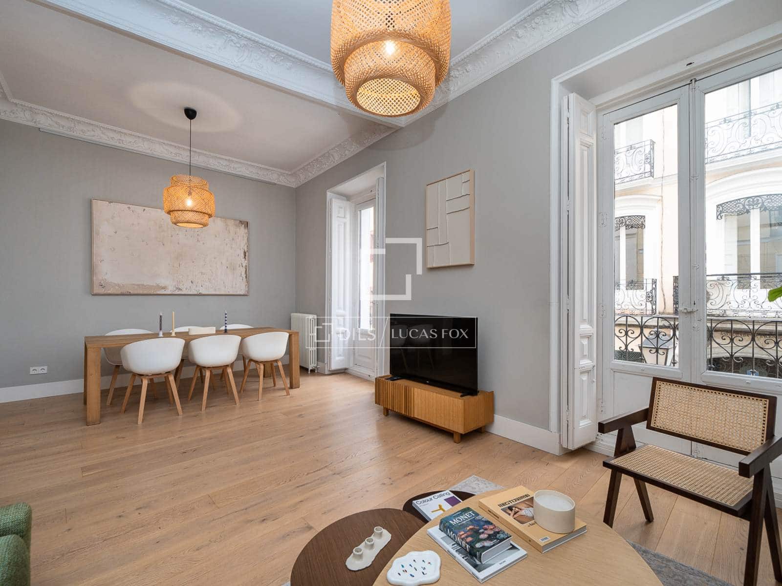 2 soveværelse Lejlighed til leje i Madrid by - € 3.800 (Ref: 9821359)