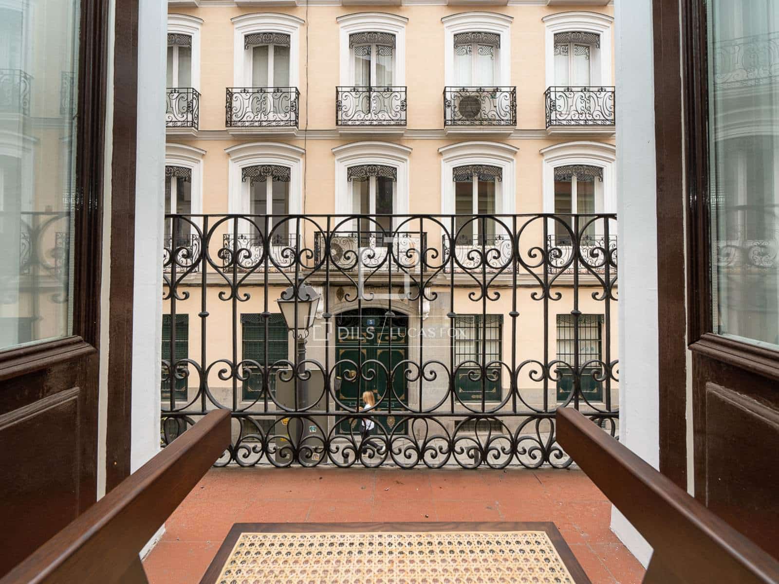 2 soveværelse Lejlighed til leje i Madrid by - € 3.800 (Ref: 9821359)