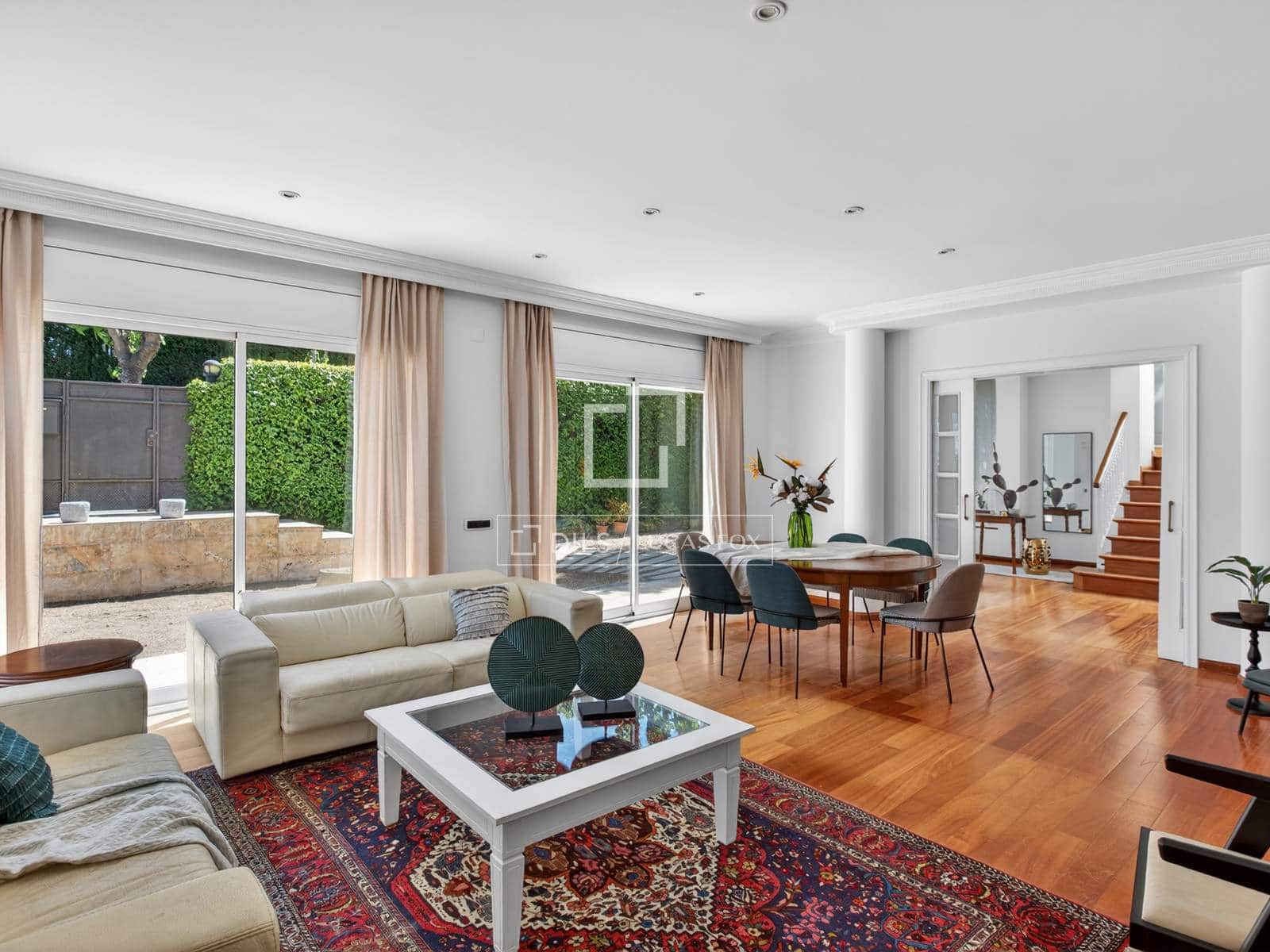 5 bedroom Villa for sale in Alella with pool garage - € 1,500,000 (Ref: 9821360)