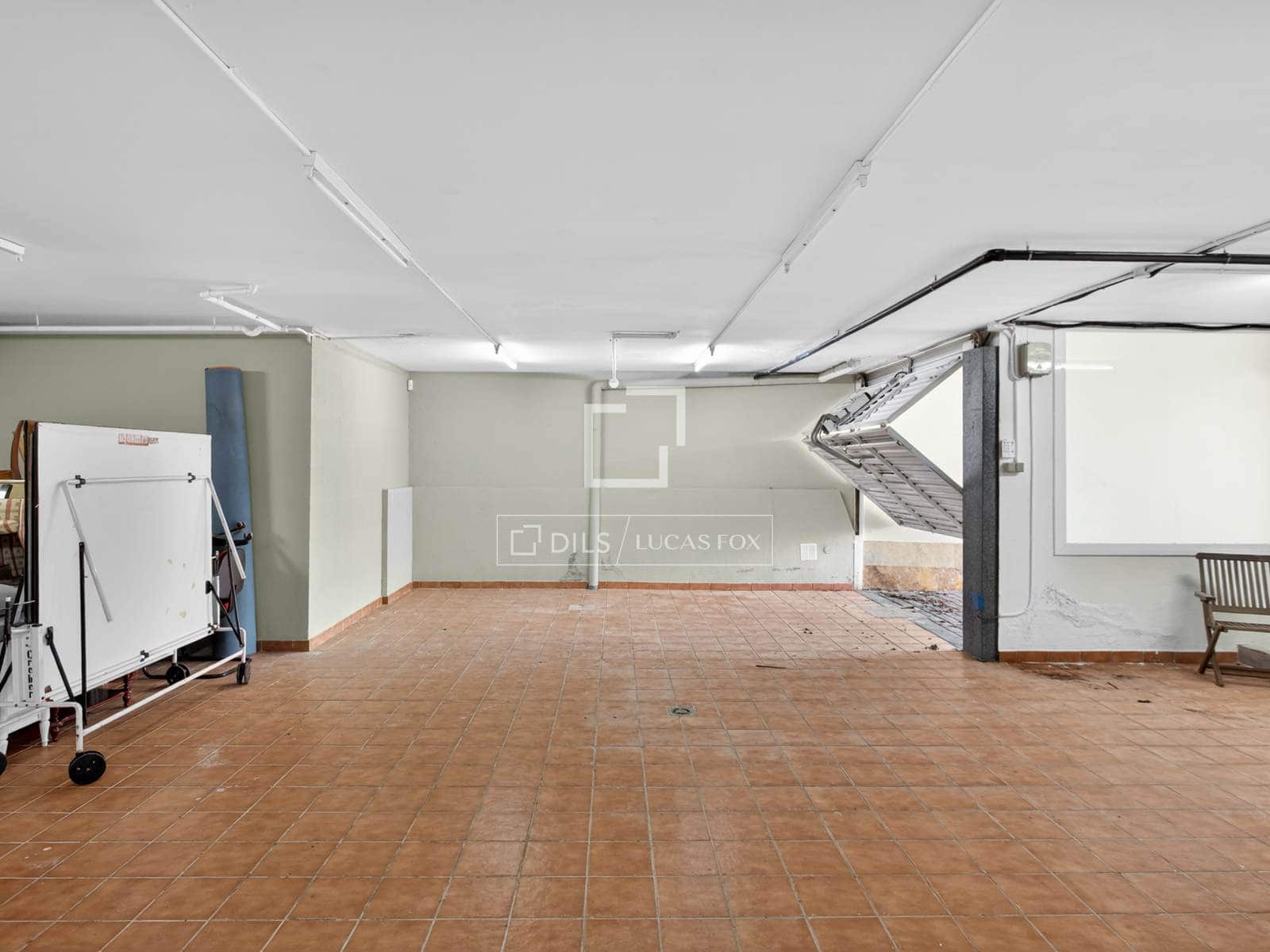 5 bedroom Villa for sale in Alella with pool garage - € 1,500,000 (Ref: 9821360)