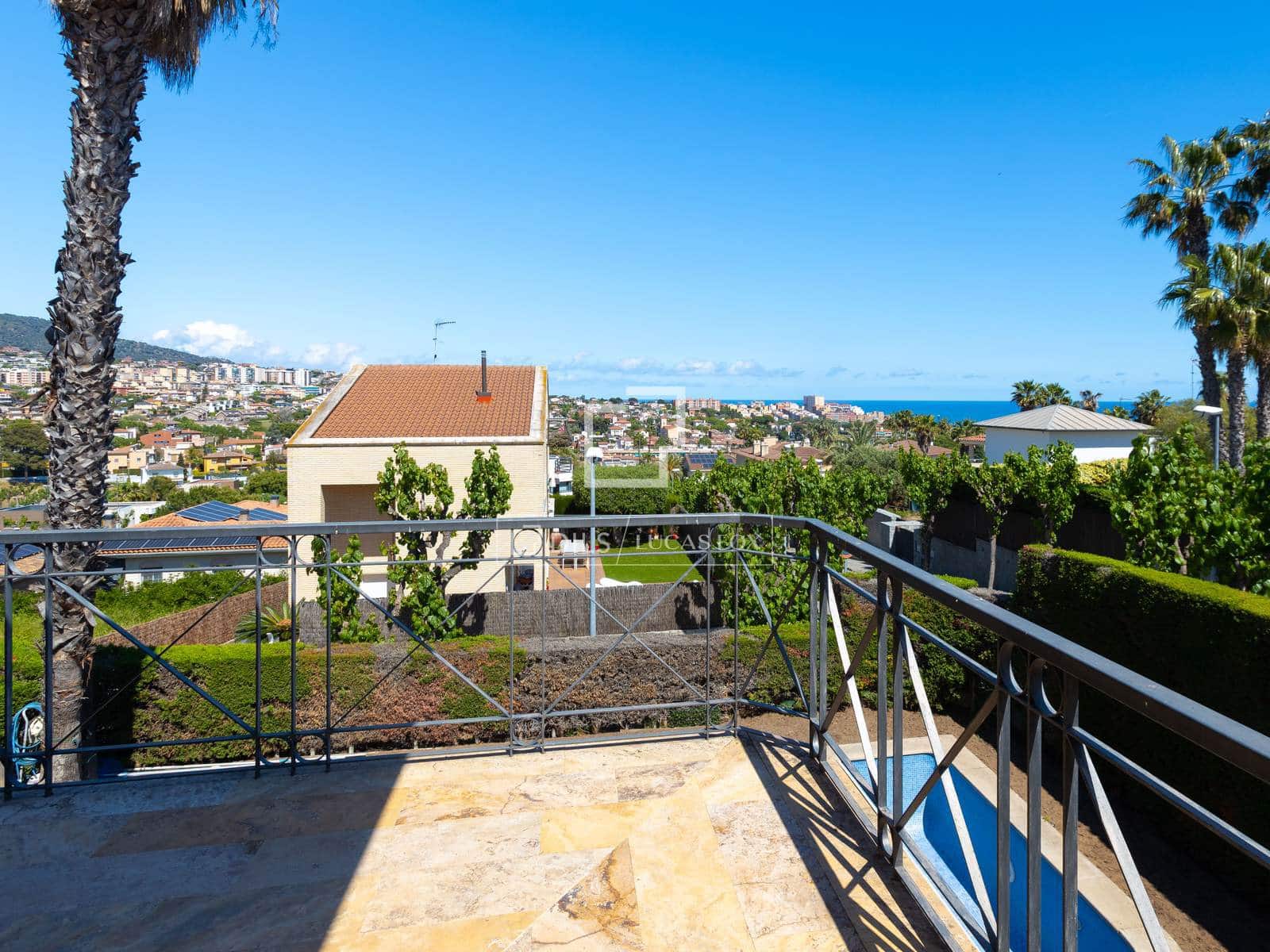 5 bedroom Villa for sale in Alella with pool garage - € 1,500,000 (Ref: 9821360)