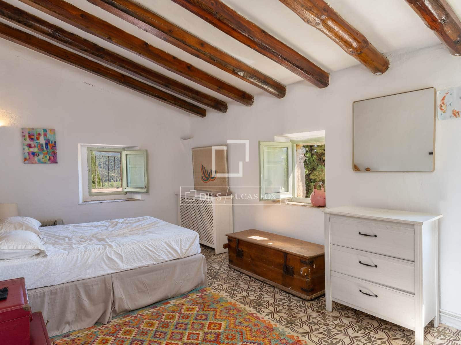 4 soveværelse Finca/Landehus til salg i Bescano med swimmingpool garage - € 795.000 (Ref: 9821568)