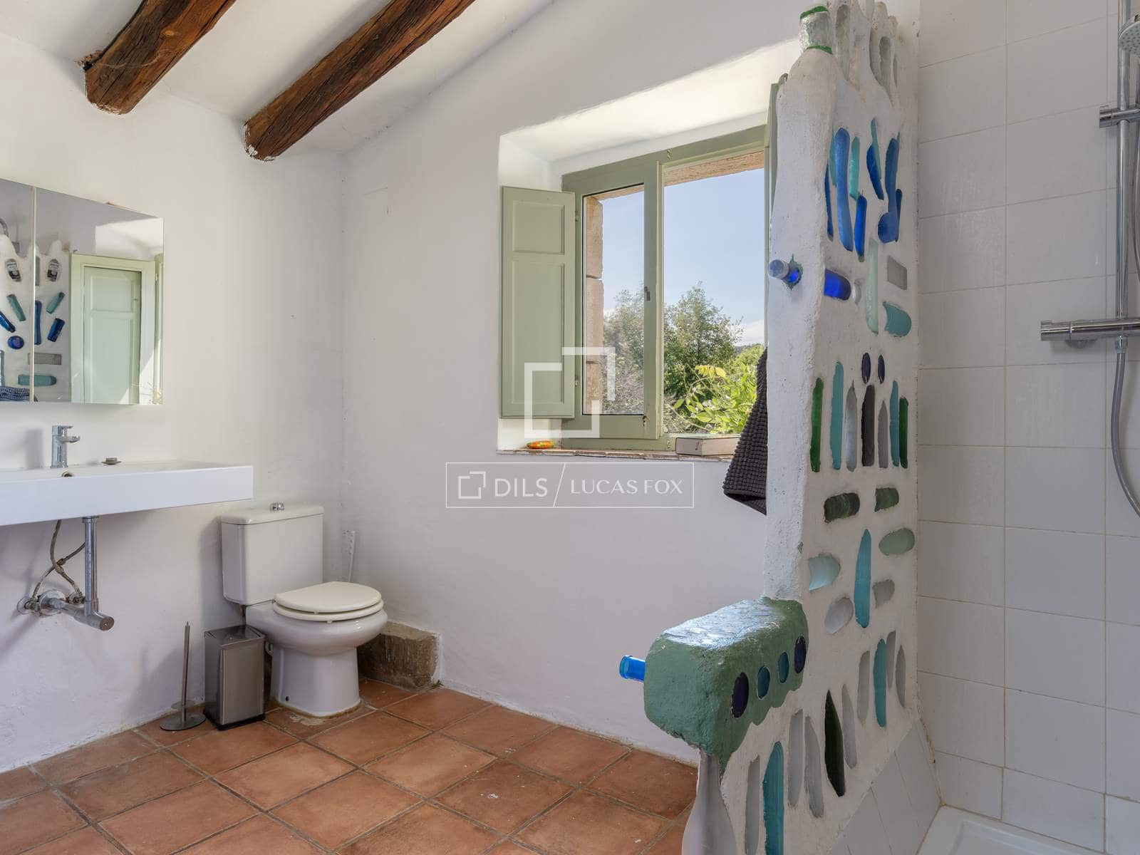 4 soveværelse Finca/Landehus til salg i Bescano med swimmingpool garage - € 795.000 (Ref: 9821568)