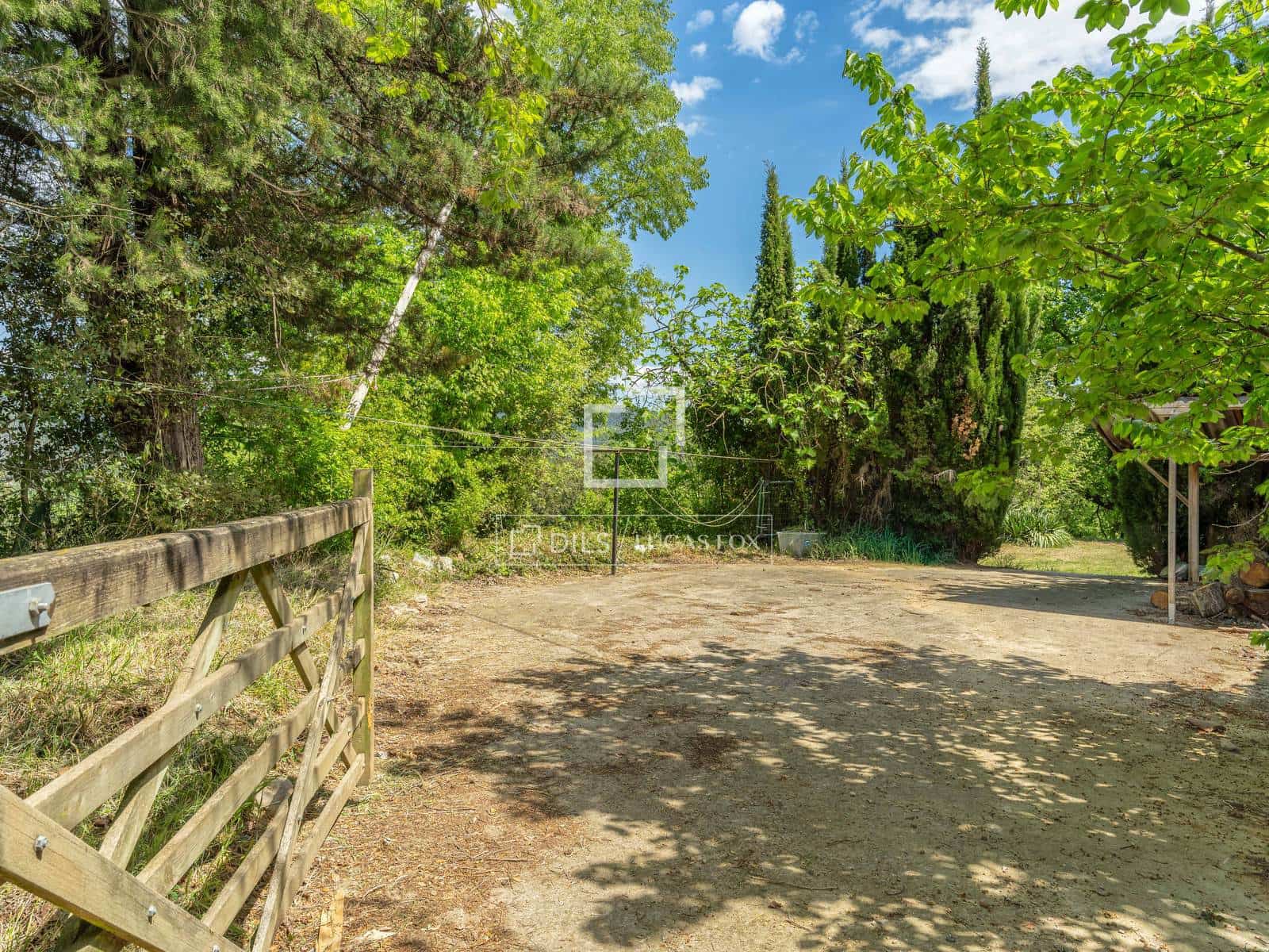 4 soveværelse Finca/Landehus til salg i Bescano med swimmingpool garage - € 795.000 (Ref: 9821568)