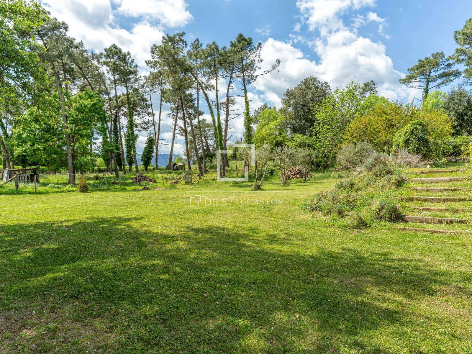 4 soveværelse Finca/Landehus til salg i Bescano med swimmingpool garage - € 795.000 (Ref: 9821568)