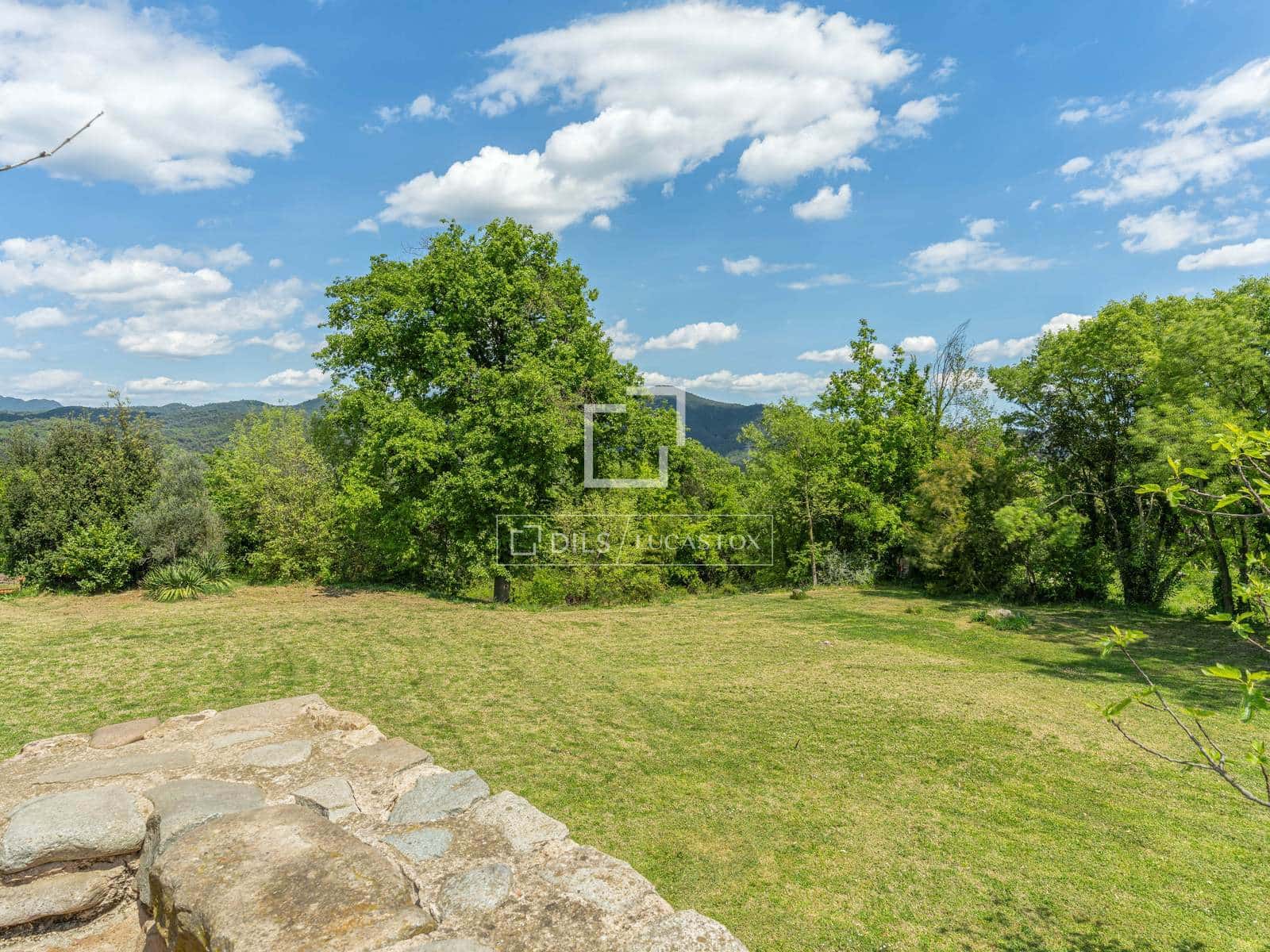 4 soveværelse Finca/Landehus til salg i Bescano med swimmingpool garage - € 795.000 (Ref: 9821568)