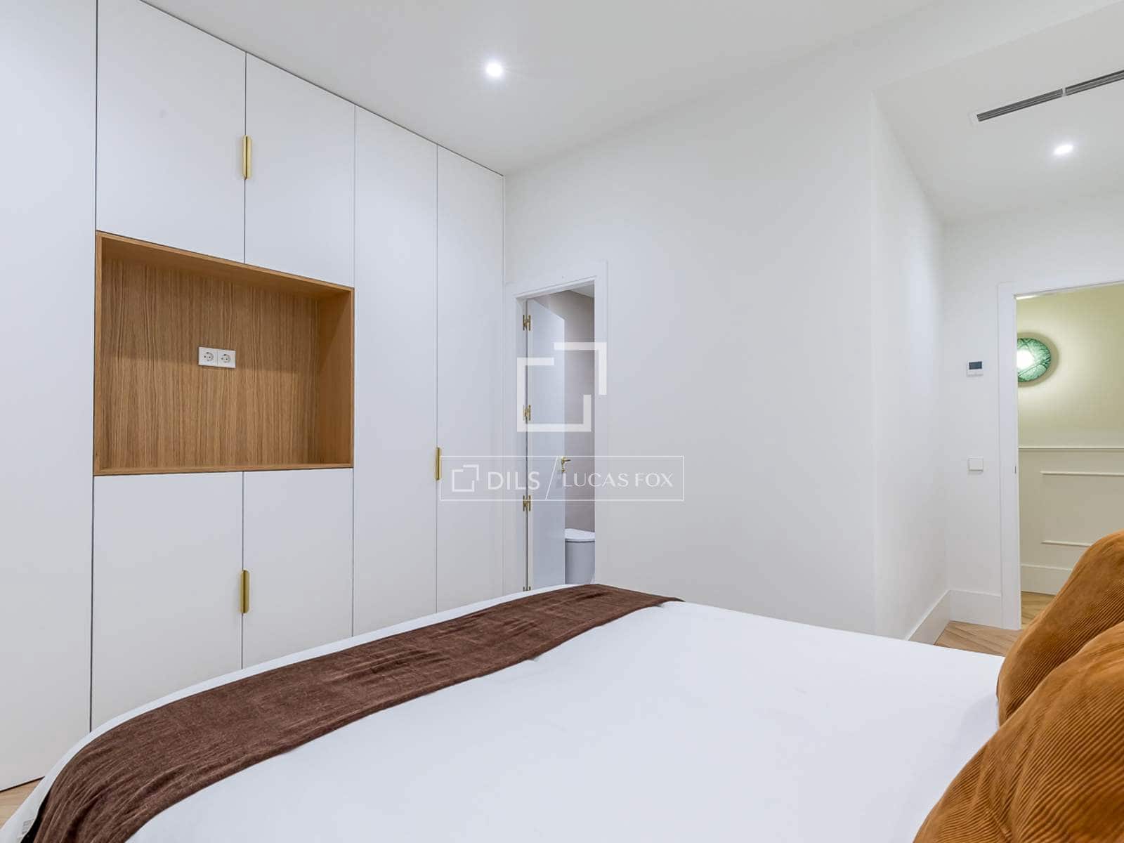 4 makuuhuone Huoneisto myytävänä paikassa Madrid kaupunki - 3 850 000 € (Ref: 9821658)