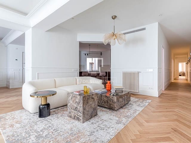 4 makuuhuone Huoneisto myytävänä paikassa Castellana, Madrid kaupunki - 3 850 000 € (Ref: 9821658)
