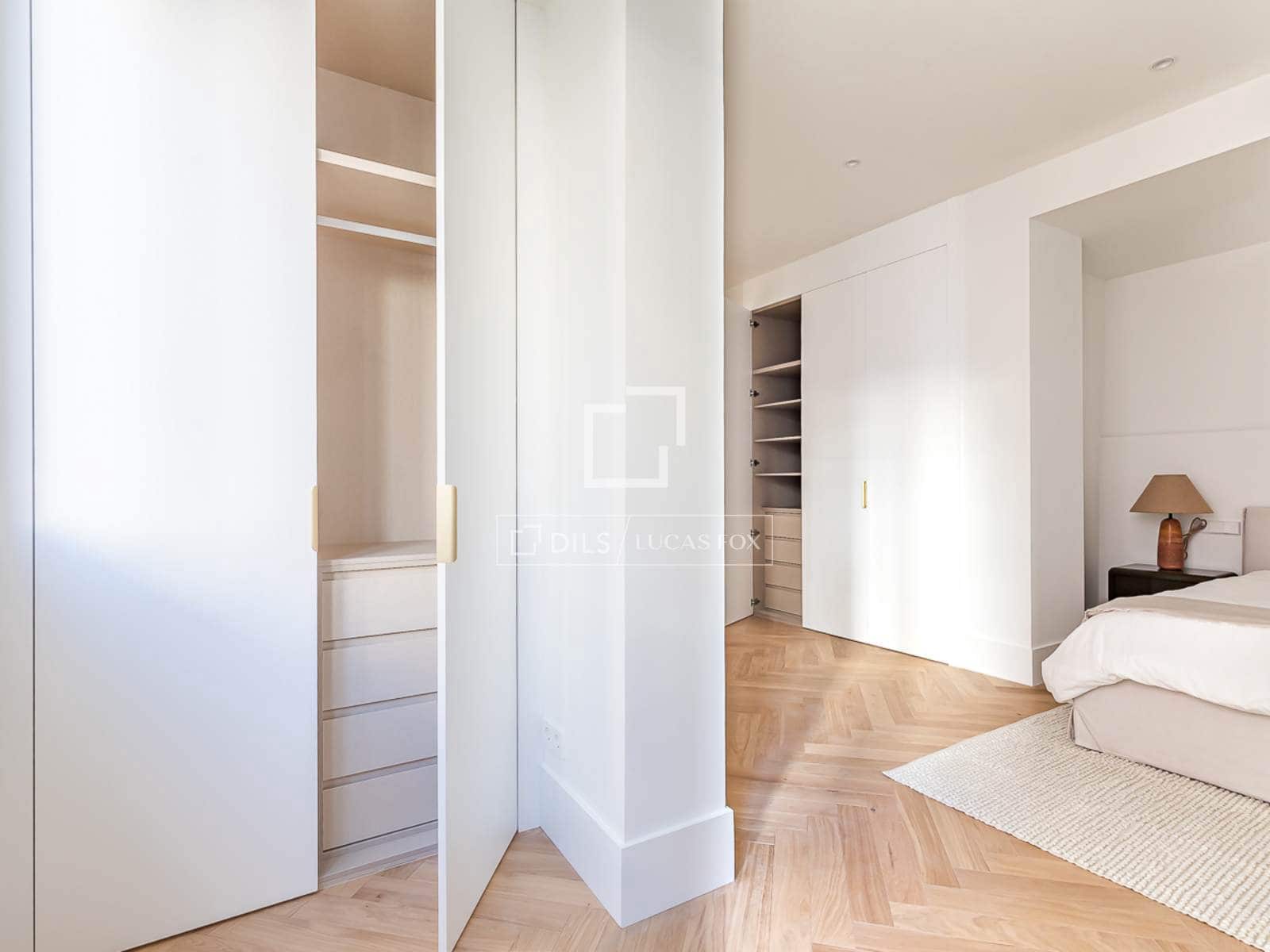 4 makuuhuone Huoneisto myytävänä paikassa Madrid kaupunki - 3 850 000 € (Ref: 9821658)