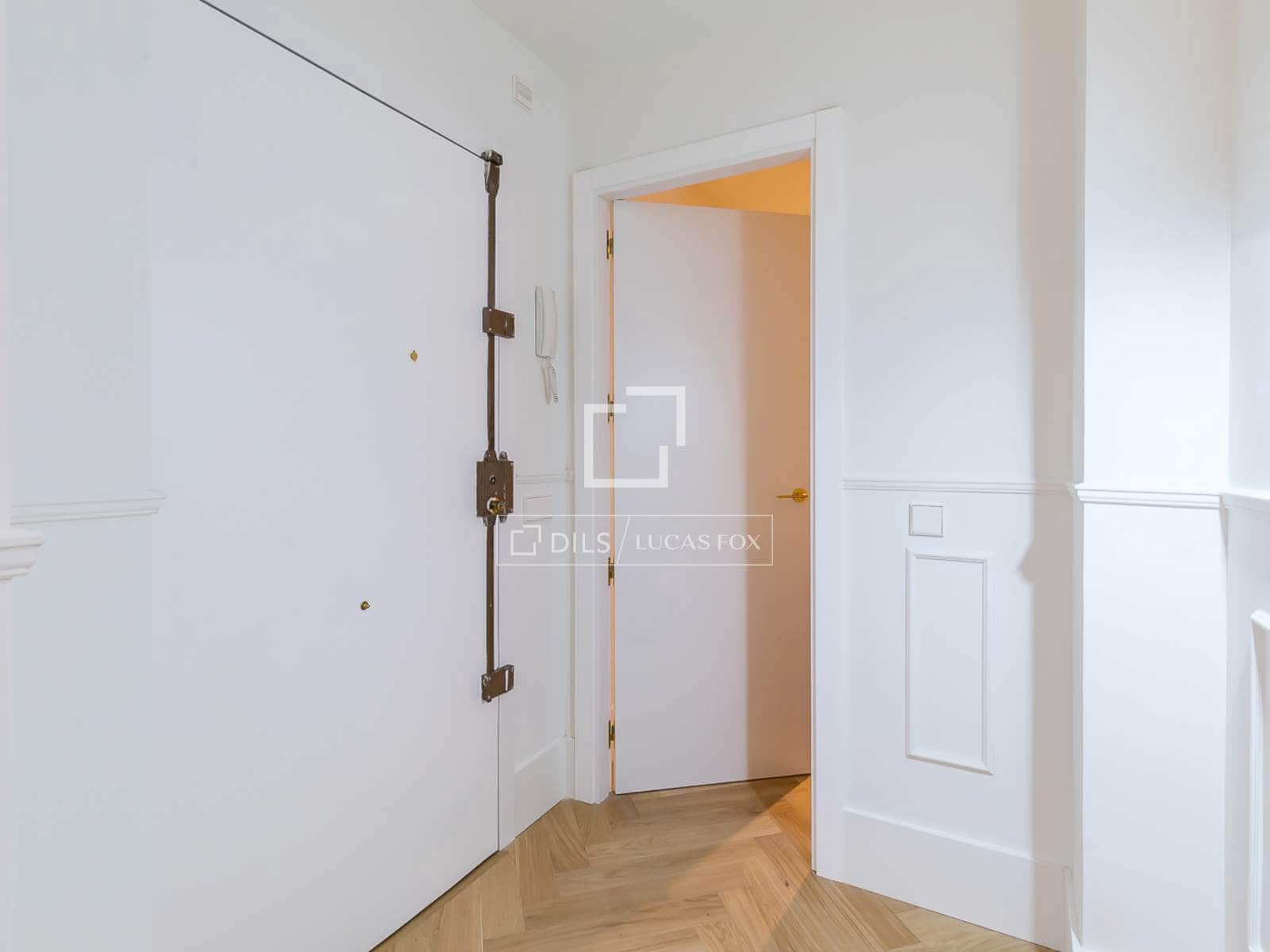 4 makuuhuone Huoneisto myytävänä paikassa Madrid kaupunki - 3 850 000 € (Ref: 9821658)