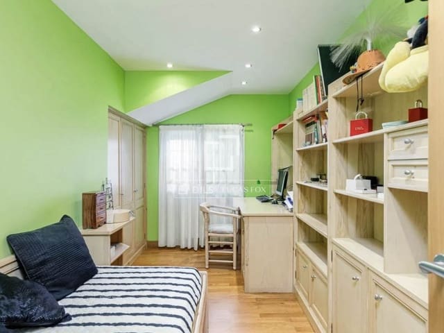 10 soverom Villa til salgs i Donostia-San Sebastián - € 1 200 000 (Ref: 9821659)