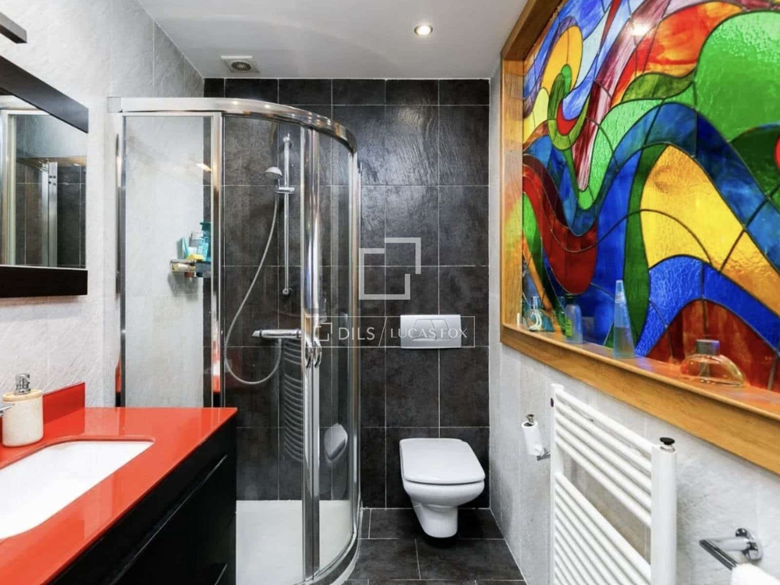 10 bedroom Villa for sale in Donostia-San Sebastian - € 1,200,000 (Ref: 9821659)