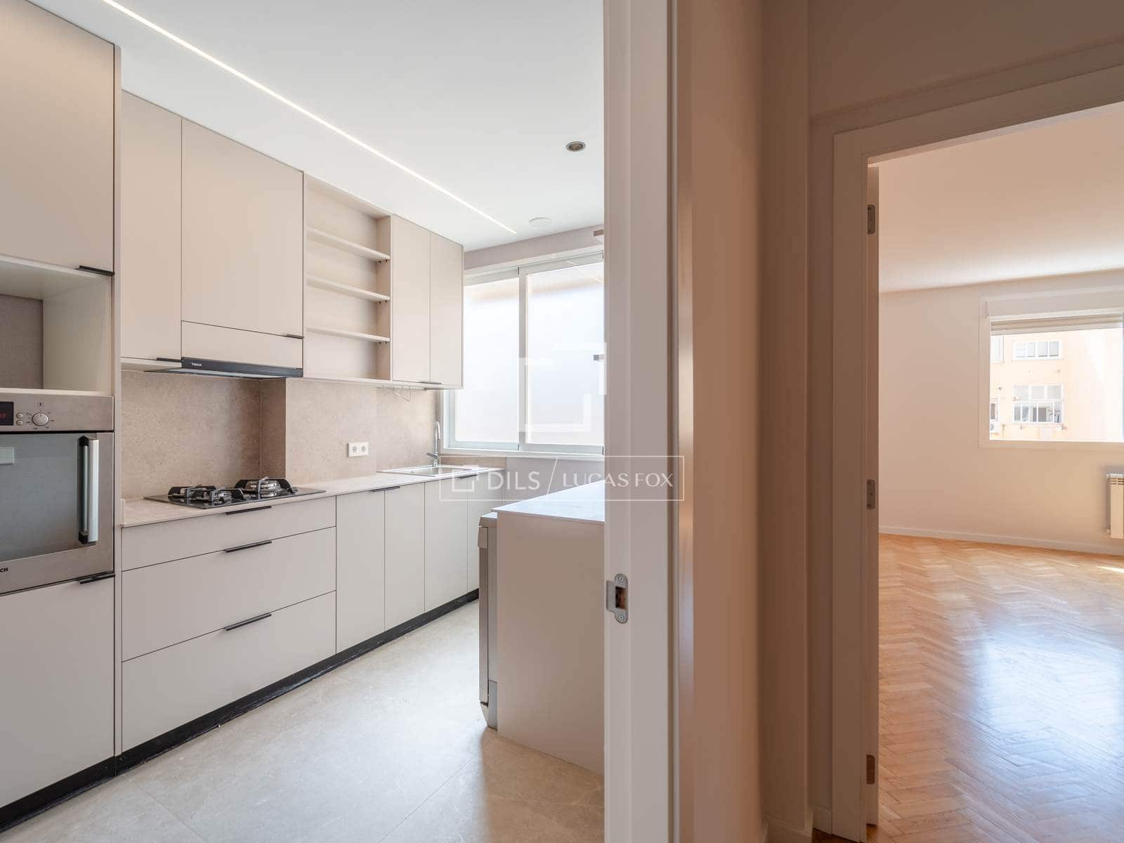 6 soveværelse Lejlighed til leje i Valencia by med swimmingpool garage - € 2.400 (Ref: 9823125)