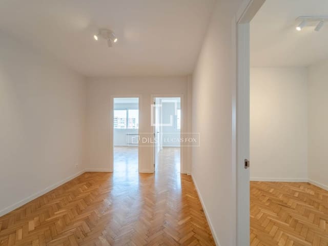 6 sovrum Lägenhet att hyra i Valencia stad med pool garage - 2 400 € (Ref: 9823125)