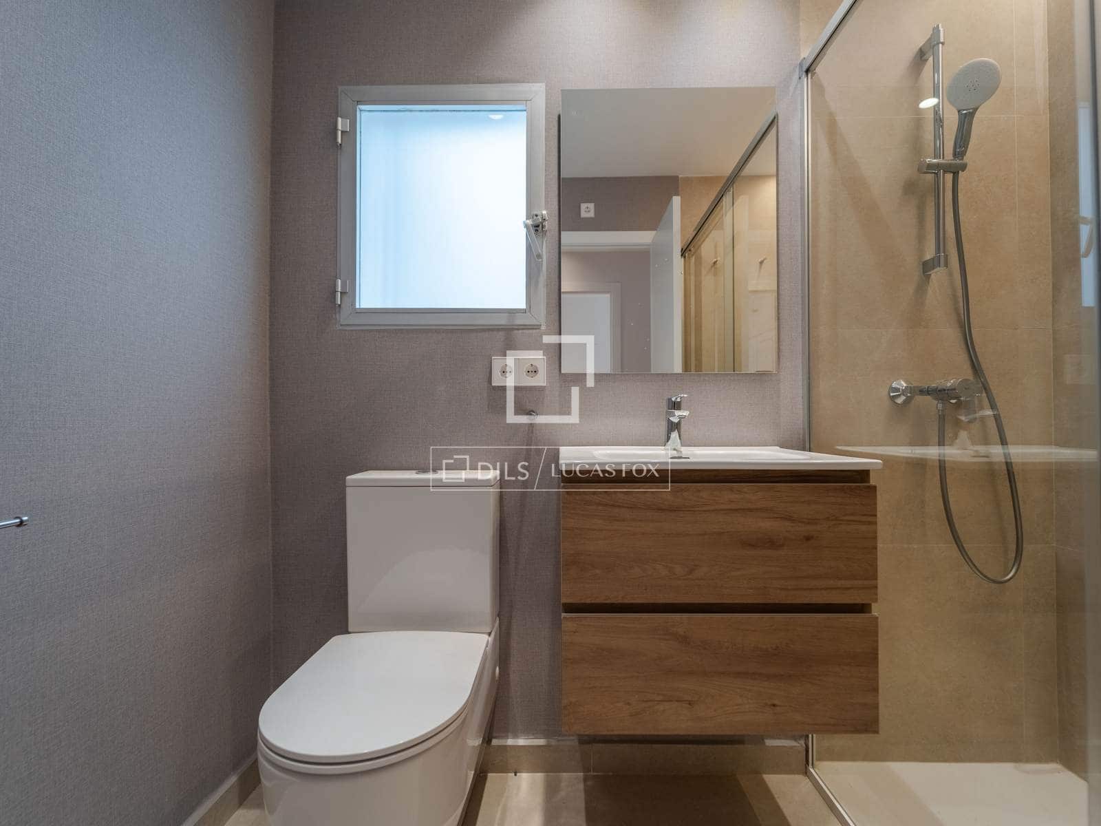 6 soveværelse Lejlighed til leje i Valencia by med swimmingpool garage - € 2.400 (Ref: 9823125)
