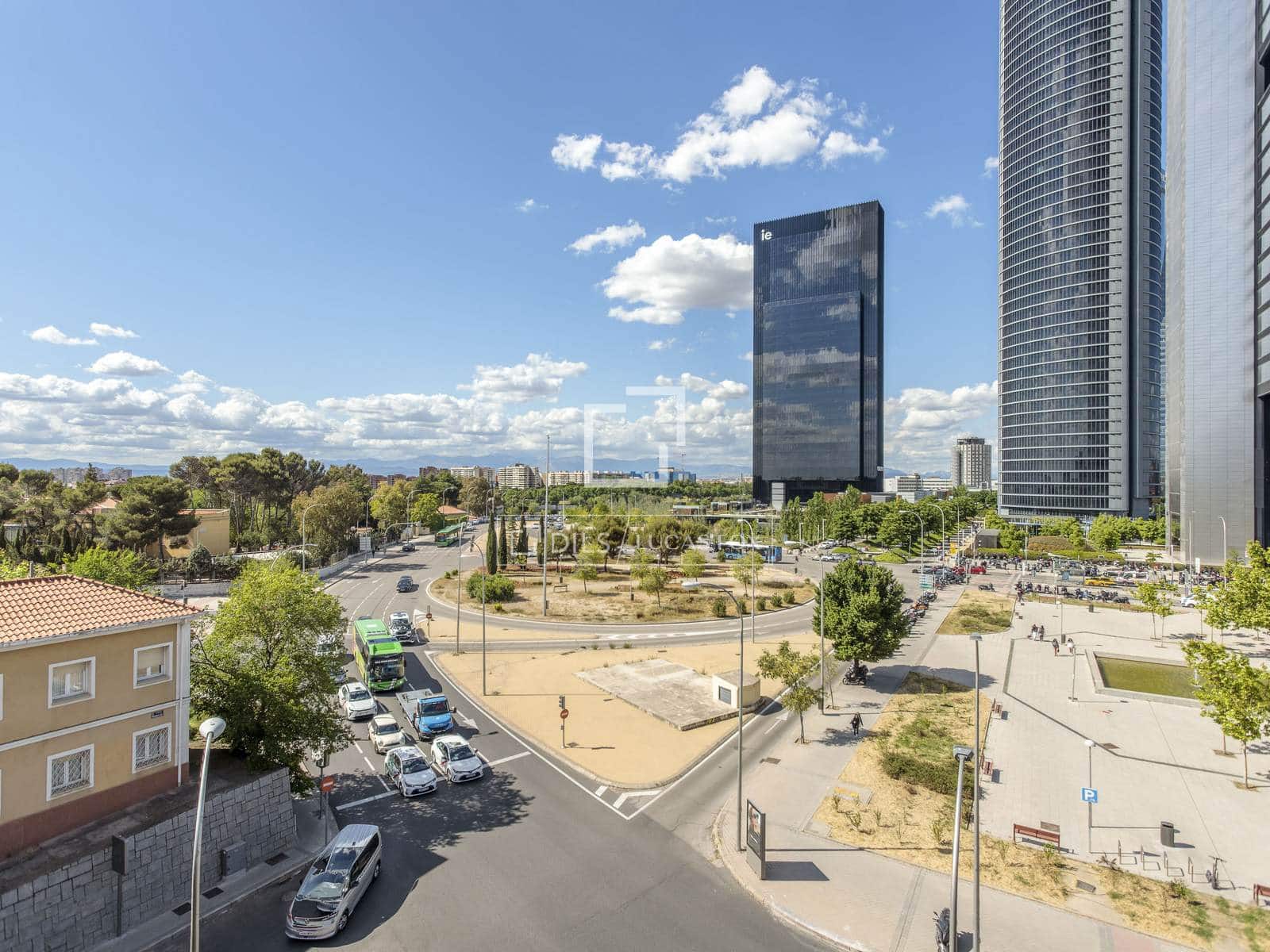 3 Zimmer Apartment zu vermieten in Madrid Stadt mit Garage - 2.750 € (Ref: 9823572)