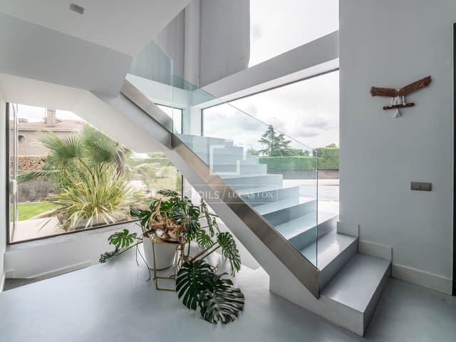 6 slaapkamer Villa te koop in Alcobendas met zwembad garage - € 8.900.000 (Ref: 9823573)