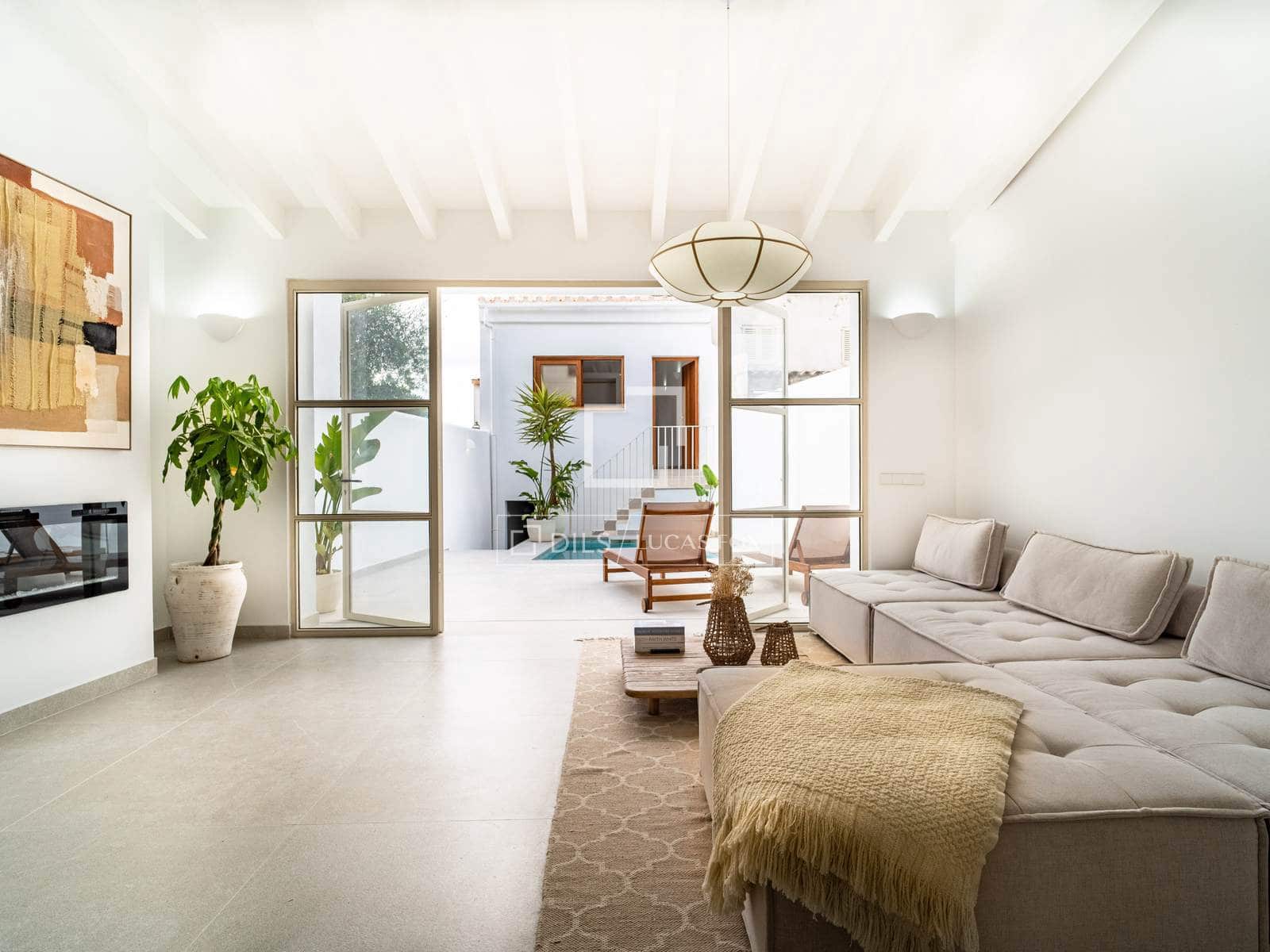 4 soveværelse Villa til salg i Arta med swimmingpool garage - € 1.350.000 (Ref: 9823574)