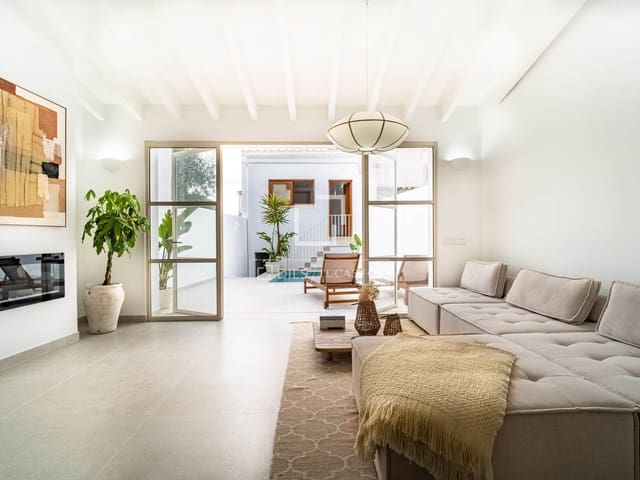 4 soveværelse Villa til salg i Artà med swimmingpool garage - € 1.350.000 (Ref: 9823574)