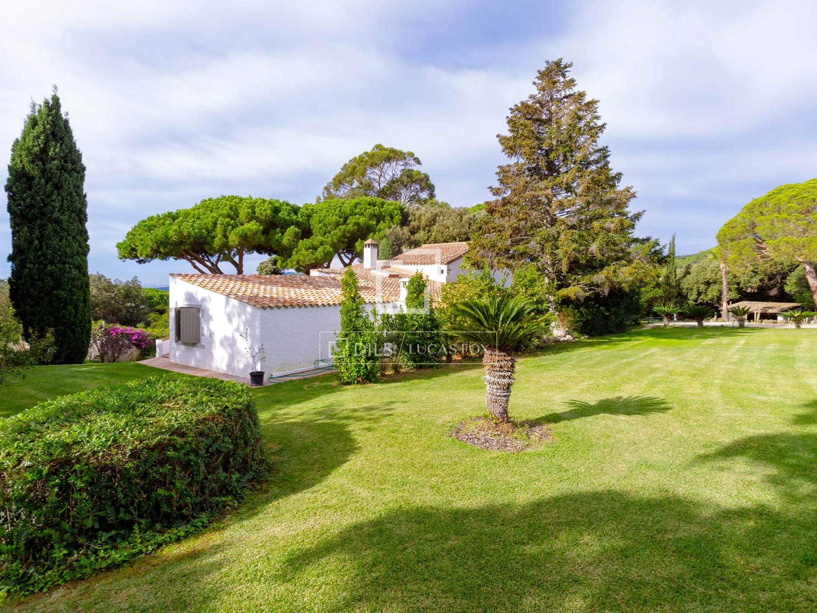14 Zimmer Villa zu verkaufen in Sant Andreu de Llavaneres mit Pool Garage - 10.000.000 € (Ref: 9823575)