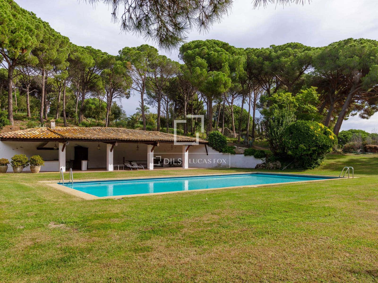 14 Zimmer Villa zu verkaufen in Sant Andreu de Llavaneres mit Pool Garage - 10.000.000 € (Ref: 9823575)