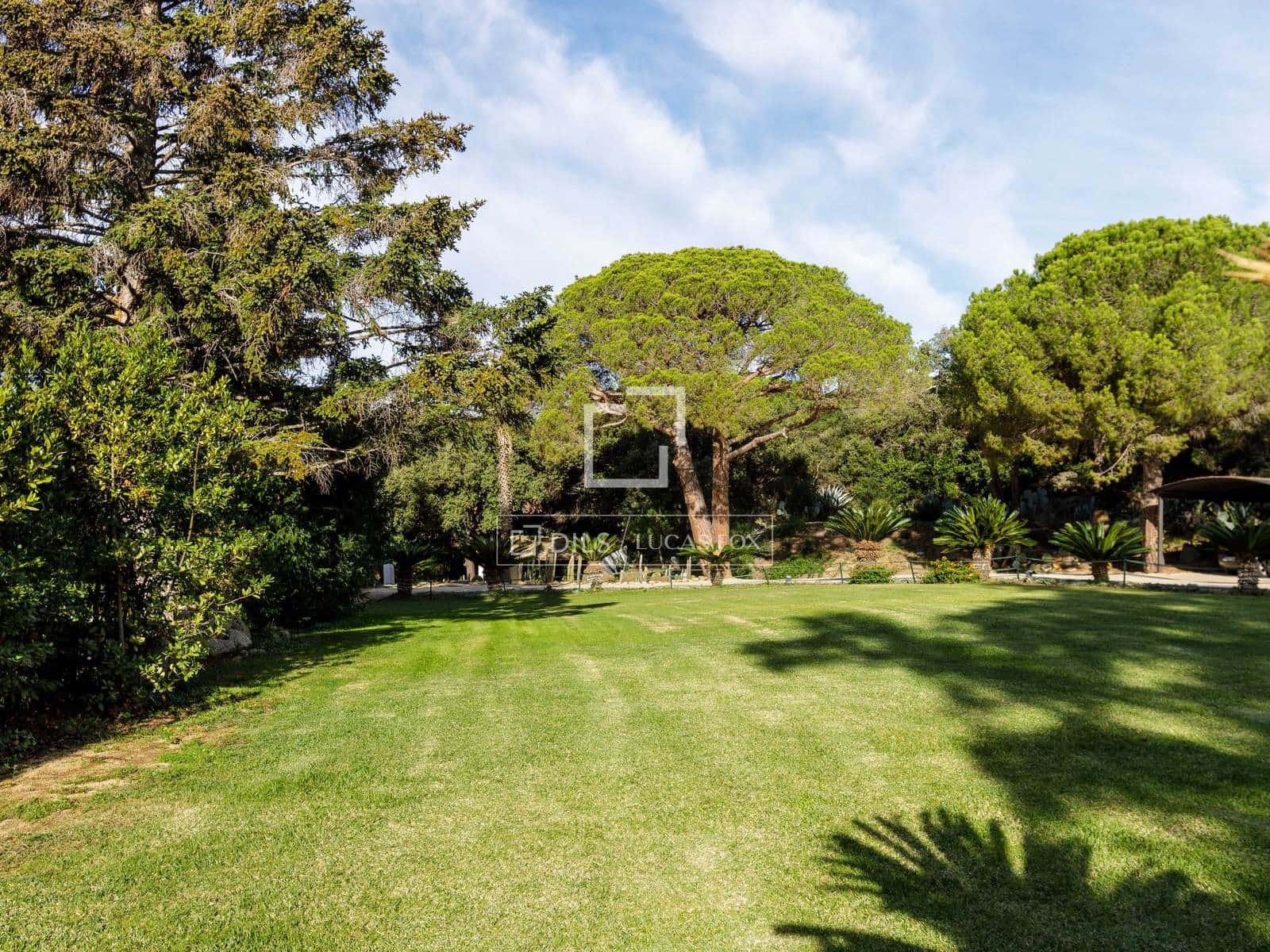14 Zimmer Villa zu verkaufen in Sant Andreu de Llavaneres mit Pool Garage - 10.000.000 € (Ref: 9823575)