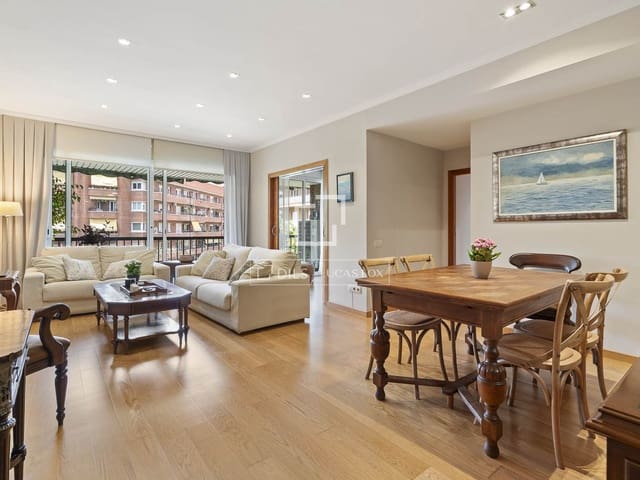 3 bedroom Apartment for sale in Barcelona city with garage - € 780,000 (Ref: 9823577)