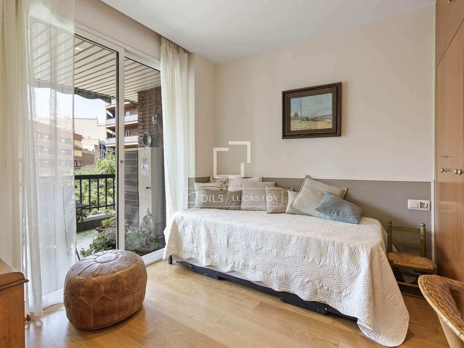3 bedroom Apartment for sale in Barcelona city with garage - € 780,000 (Ref: 9823577)