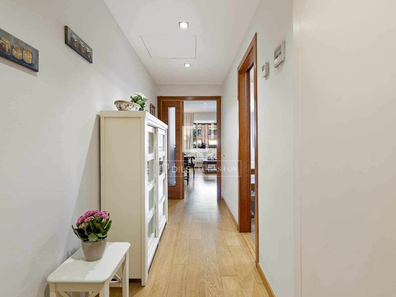 3 bedroom Apartment for sale in Barcelona city with garage - € 780,000 (Ref: 9823577)