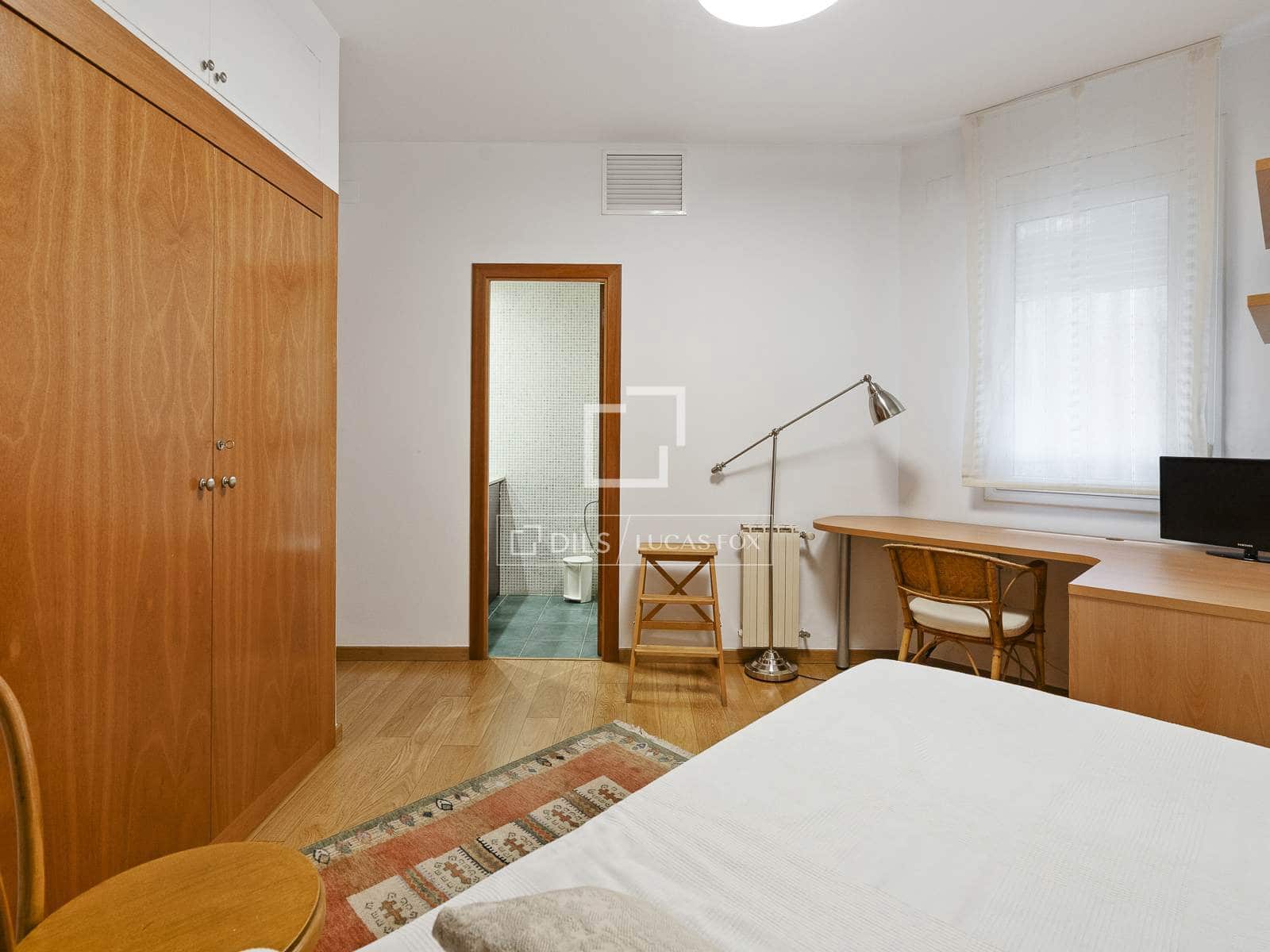 3 bedroom Apartment for sale in Barcelona city with garage - € 780,000 (Ref: 9823577)