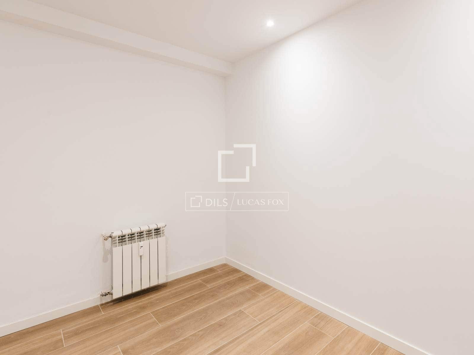 2 makuuhuone Huoneisto vuokrattavana paikassa Madrid kaupunki mukana uima-altaan - 1 700 € (Ref: 9823846)