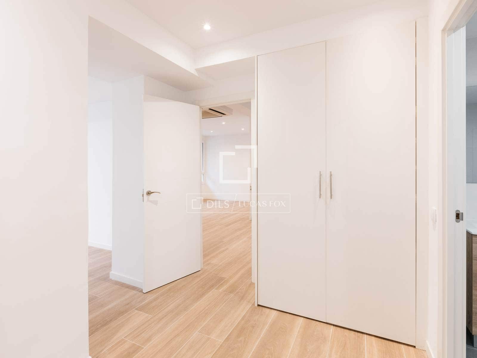 2 makuuhuone Huoneisto vuokrattavana paikassa Madrid kaupunki mukana uima-altaan - 1 700 € (Ref: 9823846)